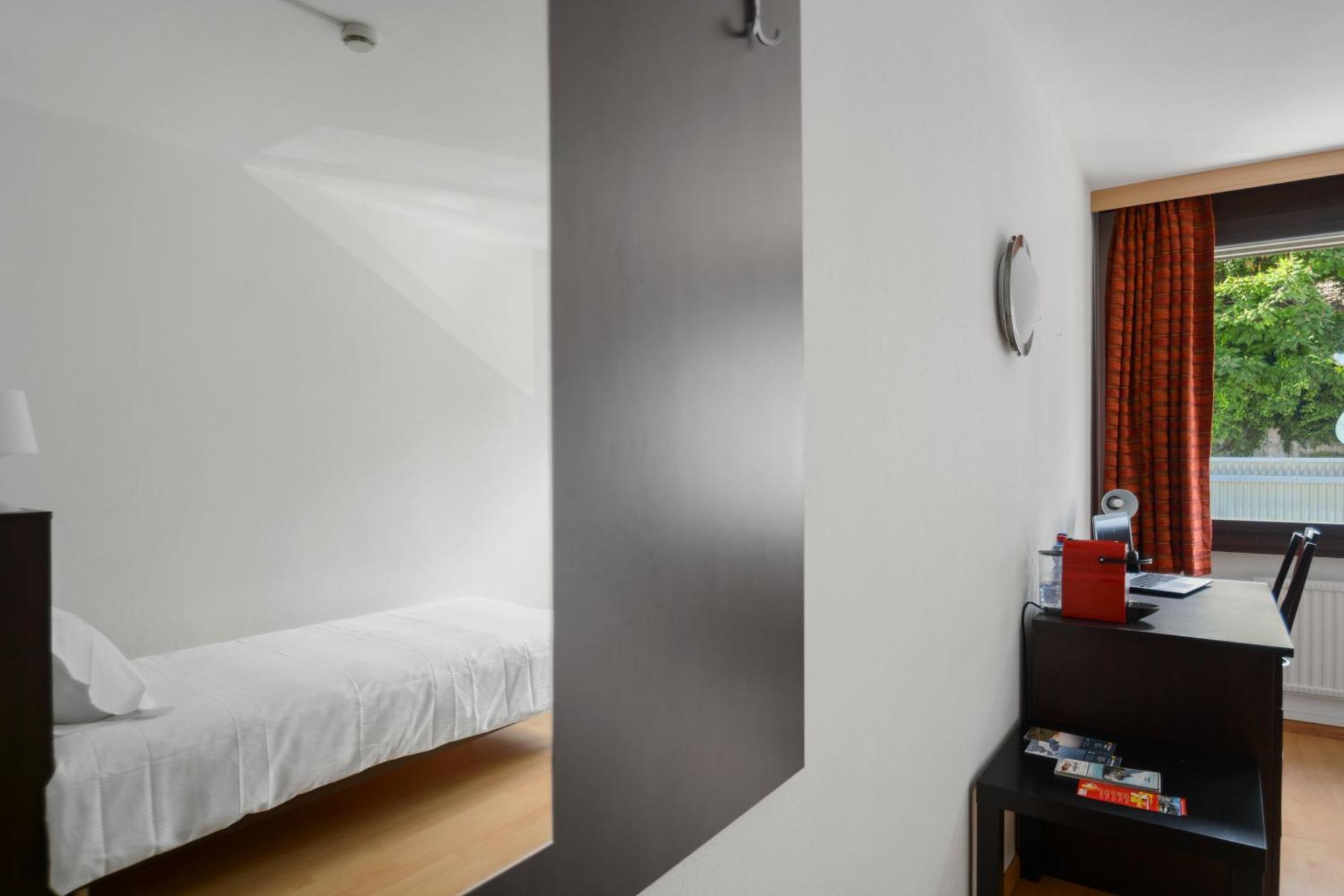 Neuchatel City Hotel 외부 사진