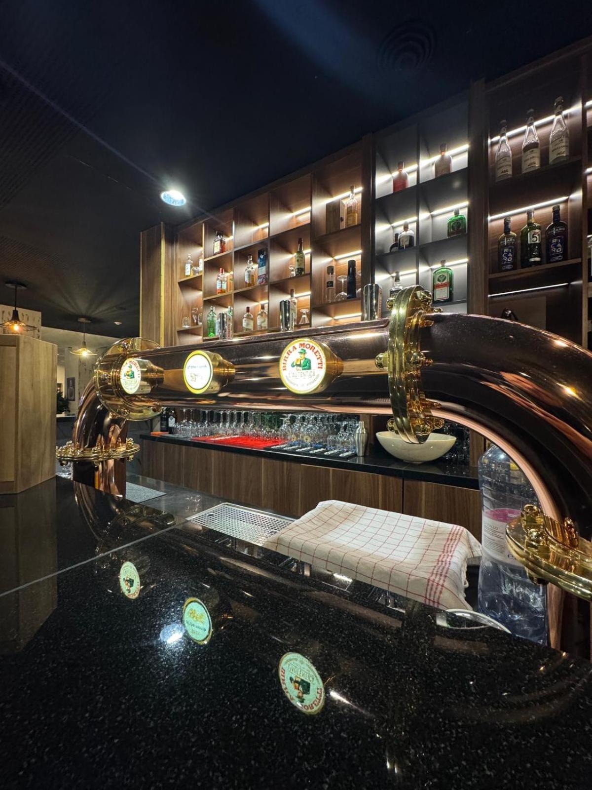 Neuchatel City Hotel 외부 사진